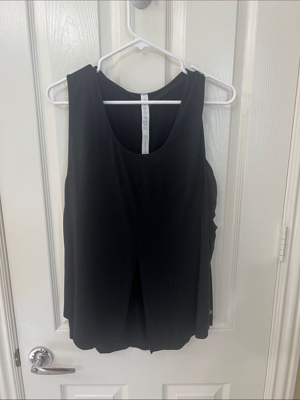 Get Low Tank with Hidden Flow Y Bra inside